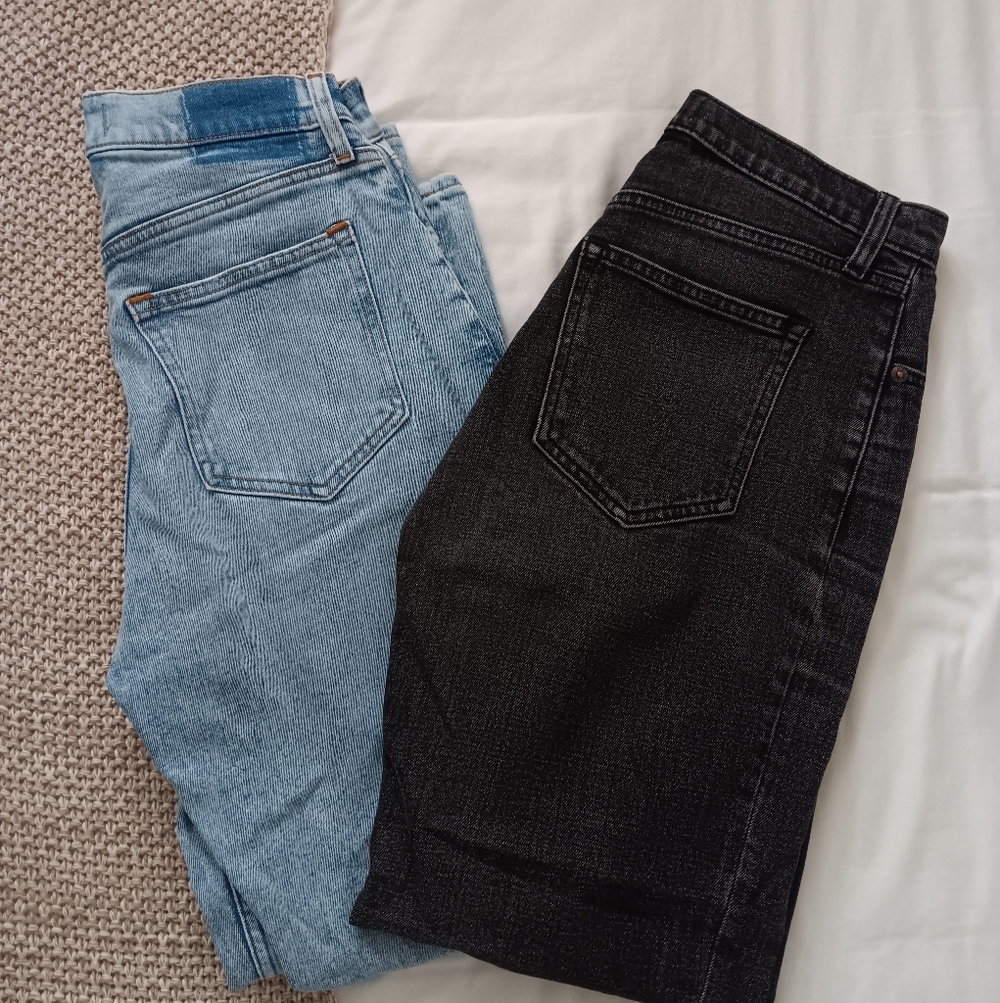 A&F Curve Love Ultra High Ankle Straight Jeans